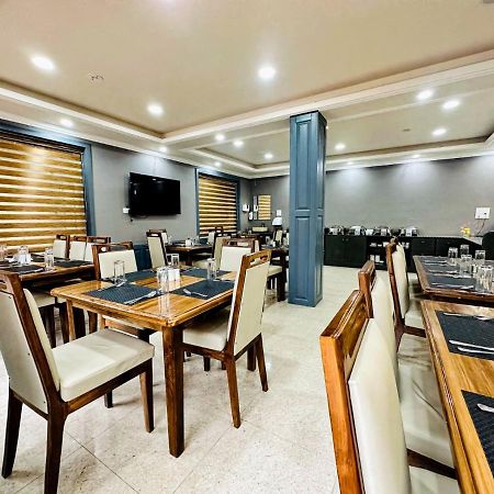 Srinagar Group Of Hotels 외부 사진