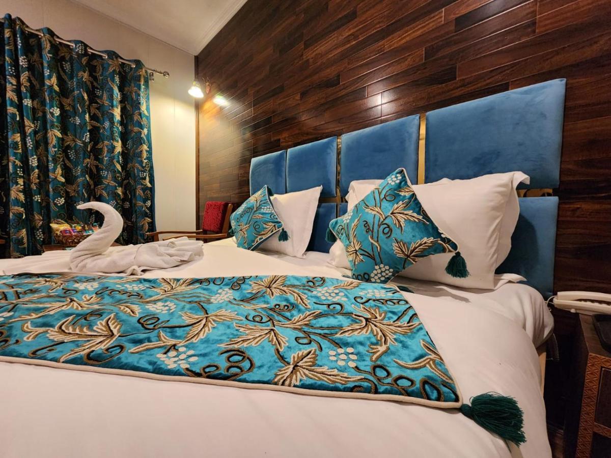 Srinagar Group Of Hotels 외부 사진